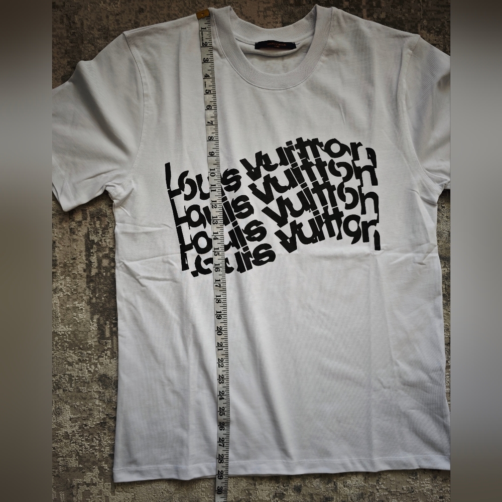 Louis Vuitton Regular Fit Short Sleeve Casual Cotton T-shirt Medium Size